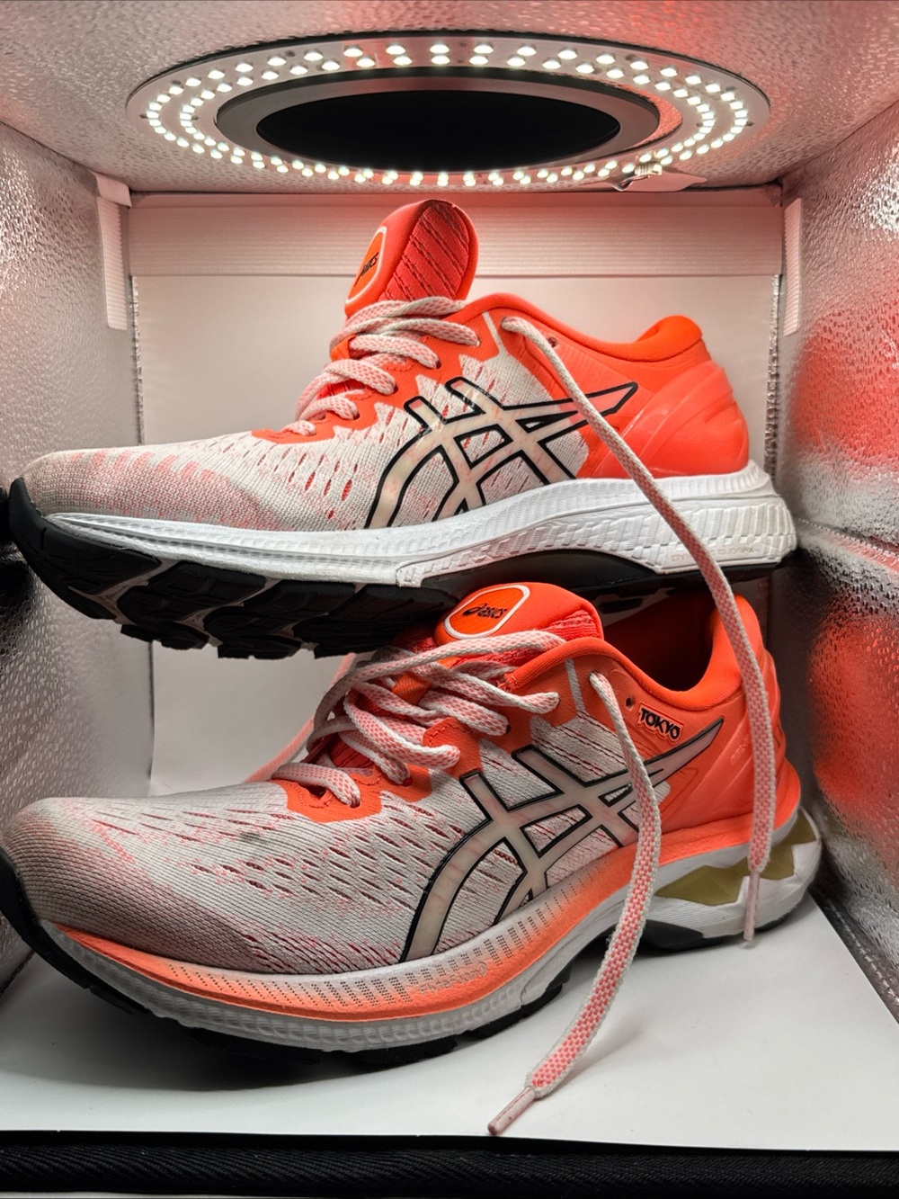 ASICS Women's Athletic Running Shoes  Good Condition Pre-Owned 7.5 Womens
